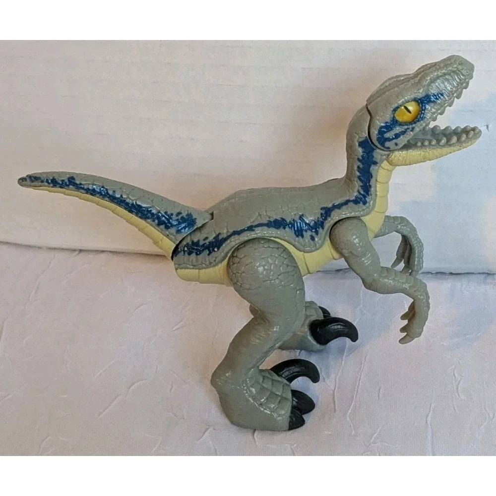 Jurassic World Dinosaurs Velociraptor Pachycephalosaurus Dilophosaurus Baby Park